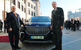 Cumhurbaşkanı Erdoğan’dan, Macaristan Başbakanı Orban’a Togg jesti! Otomobilin plakası dikkatlerden kaçmadı