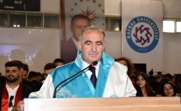 Kafkas Üniversitesinde mezuniyet töreni düzenlendi