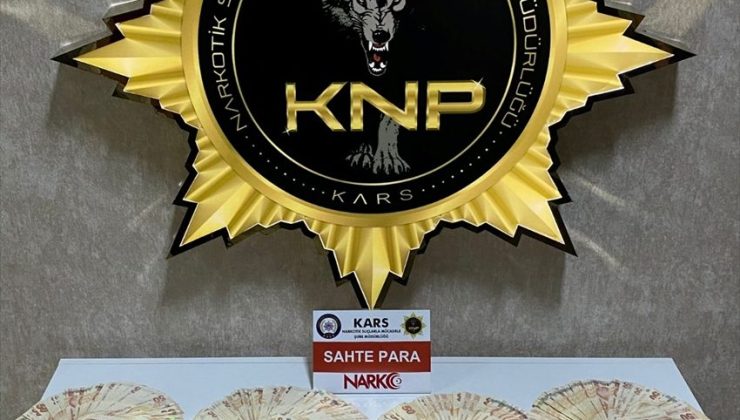 Kars’ta ikametinde uyuşturucu ve sahte para bulunan zanlı tutuklandı