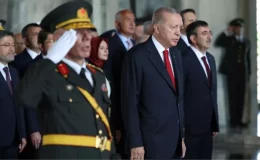 Devlet erkanı Ata’nın huzurunda! İşte Cumhurbaşkanı Erdoğan’ın Anıtkabir Özel Defteri’ne düştüğü not