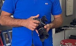 Fotoğraf makinesini kargocu kıyafetli dolandırıcıya kaptırdı