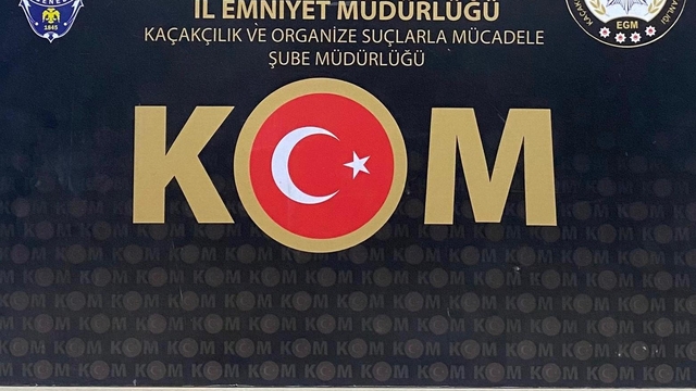 Kars’ta ehliyet sınavında kopya çeken kişi ile yardım aldığı şüpheli yakalandı
