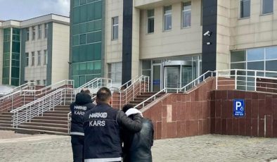 Kars’ta uyuşturucu operasyonunda 2 zanlı tutuklandı