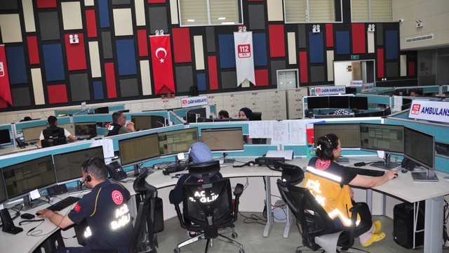 Kars’ta 112’ye gelen çağrıların 3’te 2’si asılsız
