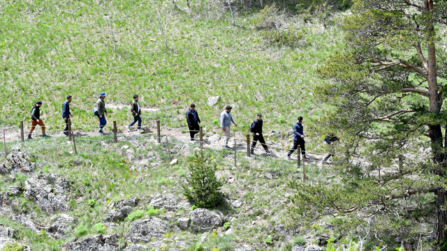 Kars’ta 19 Mayıs dolayısıyla doğa yürüyüşü ve kaya tırmanışı gerçekleştirildi