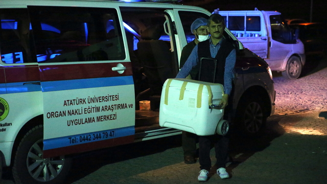 Kars’ta vefat eden 64 yaşındaki hastanın organları vasiyeti üzerine 3 hastaya umut olacak