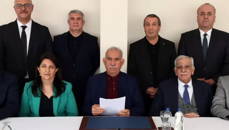 Kongre tamam, fesih ne zaman? Cumhurbaşkanlığı kanadından ilk yorum geldi
