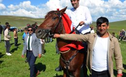 Kars’ta 3 bin rakımda “Köroğlu Köyü Yayla Festivali” düzenlendi