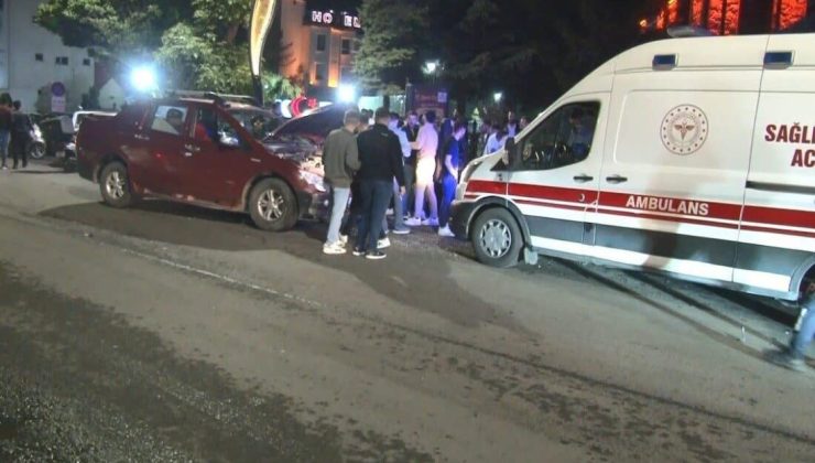 Kars’ta 4 aracın karıştığı zincirleme trafik kazasında 4 kişi yaralandı