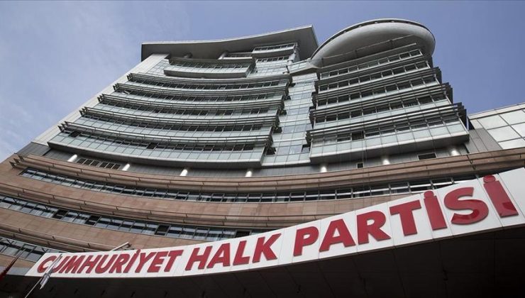 Kurultay iddianamesinde 12 kişiye siyasi yasak istendi