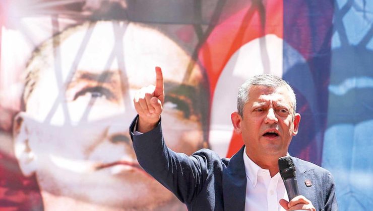 Özel, İzmir’de konuştu: Ben Tunç kardeşimi satmam
