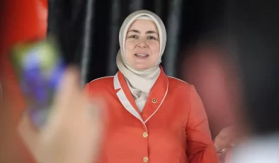 AK Parti Genel Merkez Kadın Kolları Başkanı Ercan, Kars’ta konuştu Açıklaması