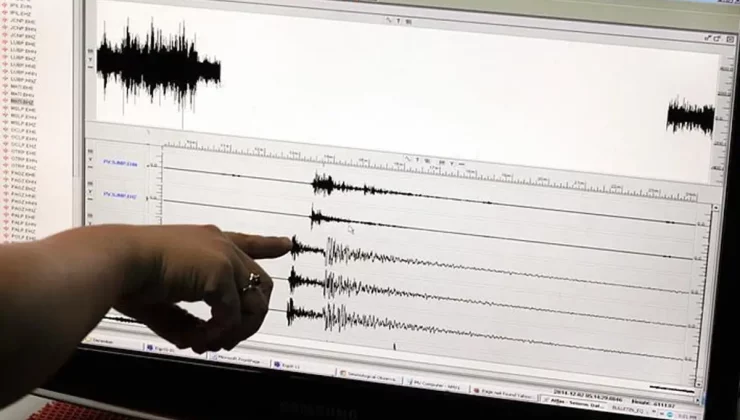 Beşik gibi! Balıkesir Sındırgı’da yine deprem oldu