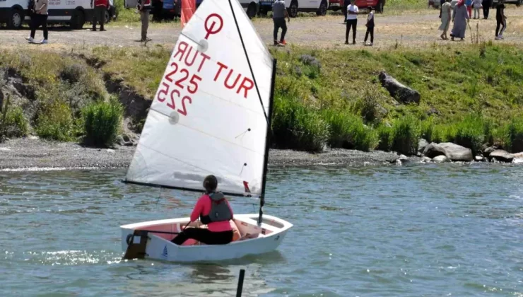 Çıldır Gölü’nde Yelken Sporları ile Kış Turizmi Canlanıyor