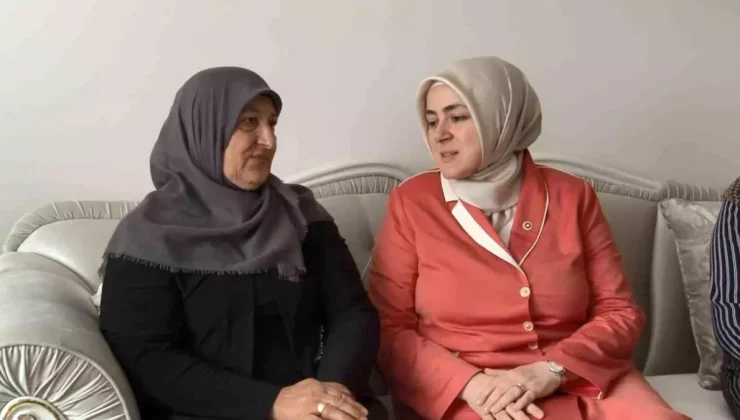 Cumhurbaşkanı Erdoğan’ın mektubu, Kars’ta şehit annesine teslim edildi