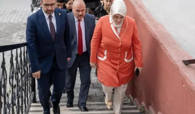 Cumhurbaşkanı Erdoğan’ın “Terörsüz Türkiye” mektubu Kars’ta şehit annesine ulaştı