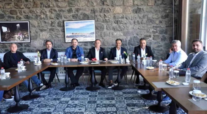 Gazi Kars Eğitim ve Kültür Vakfı, Kars’ta Basın Mensuplarıyla Buluştu